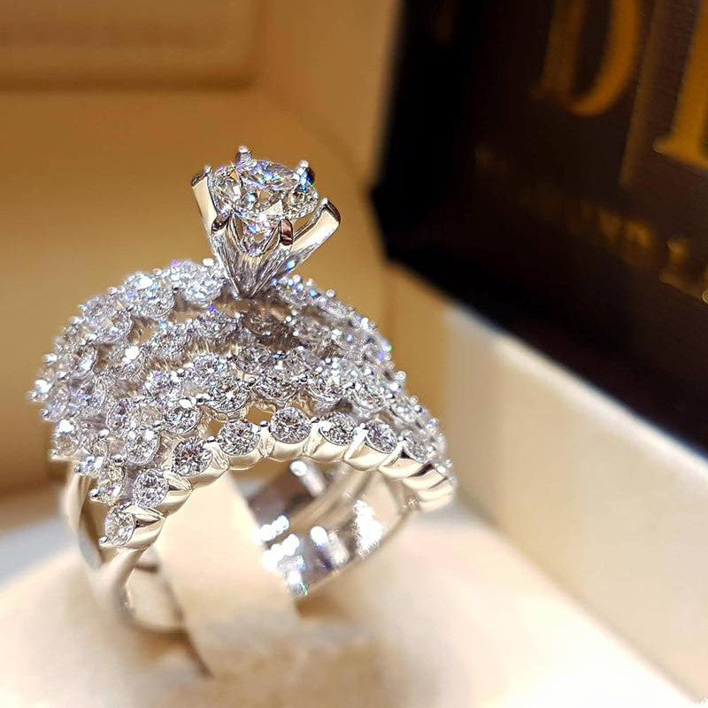 Set Diamond Ring