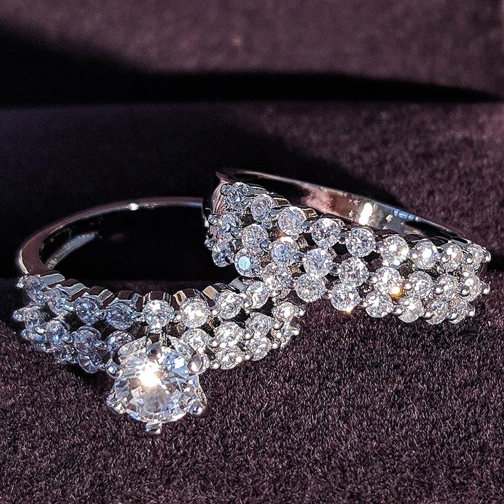 Set Diamond Ring