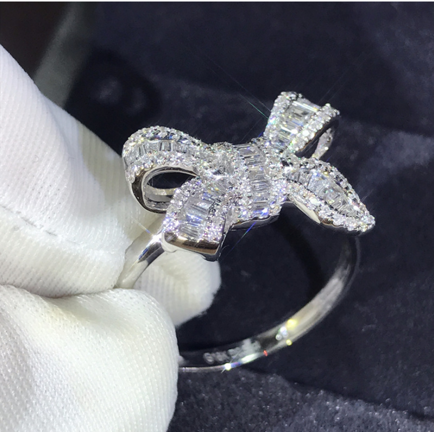 Bow diamond ring