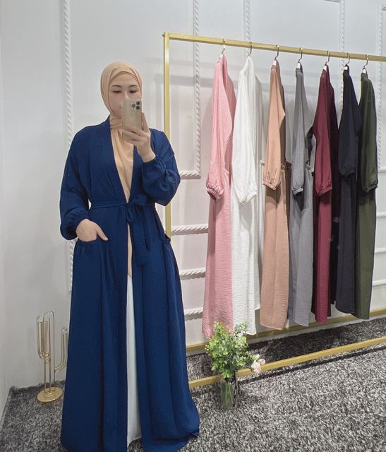 Farah Abaya