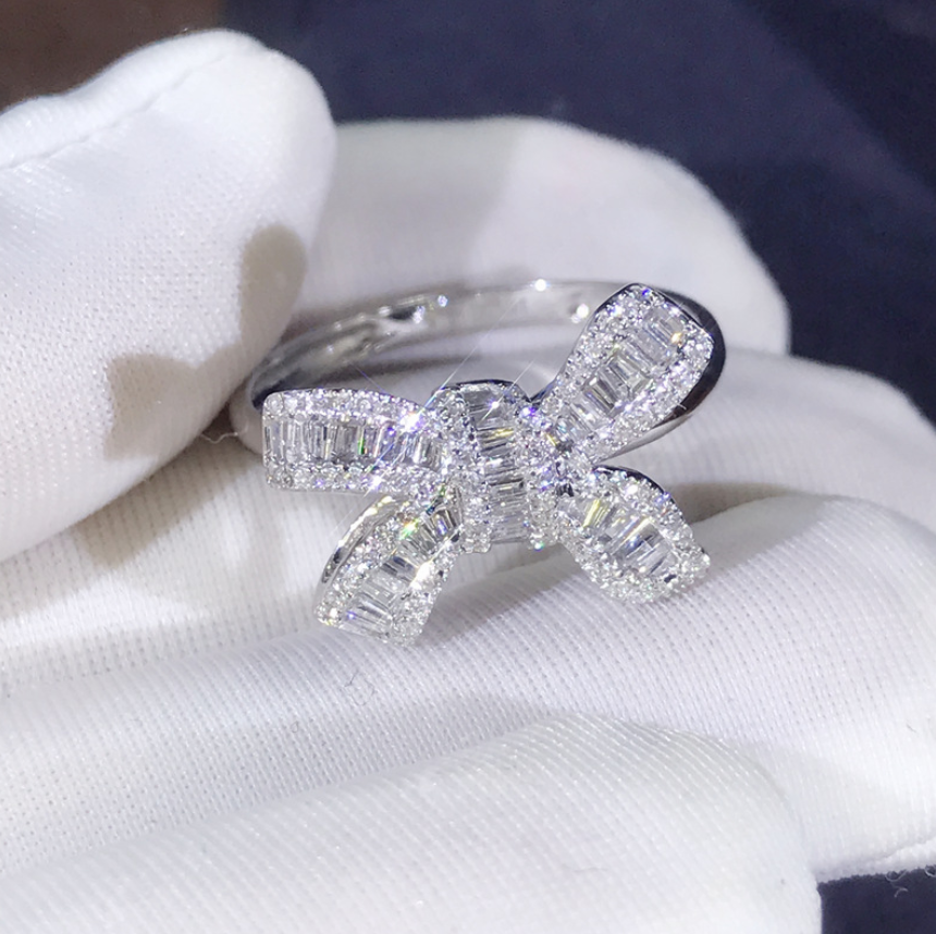 Bow diamond ring