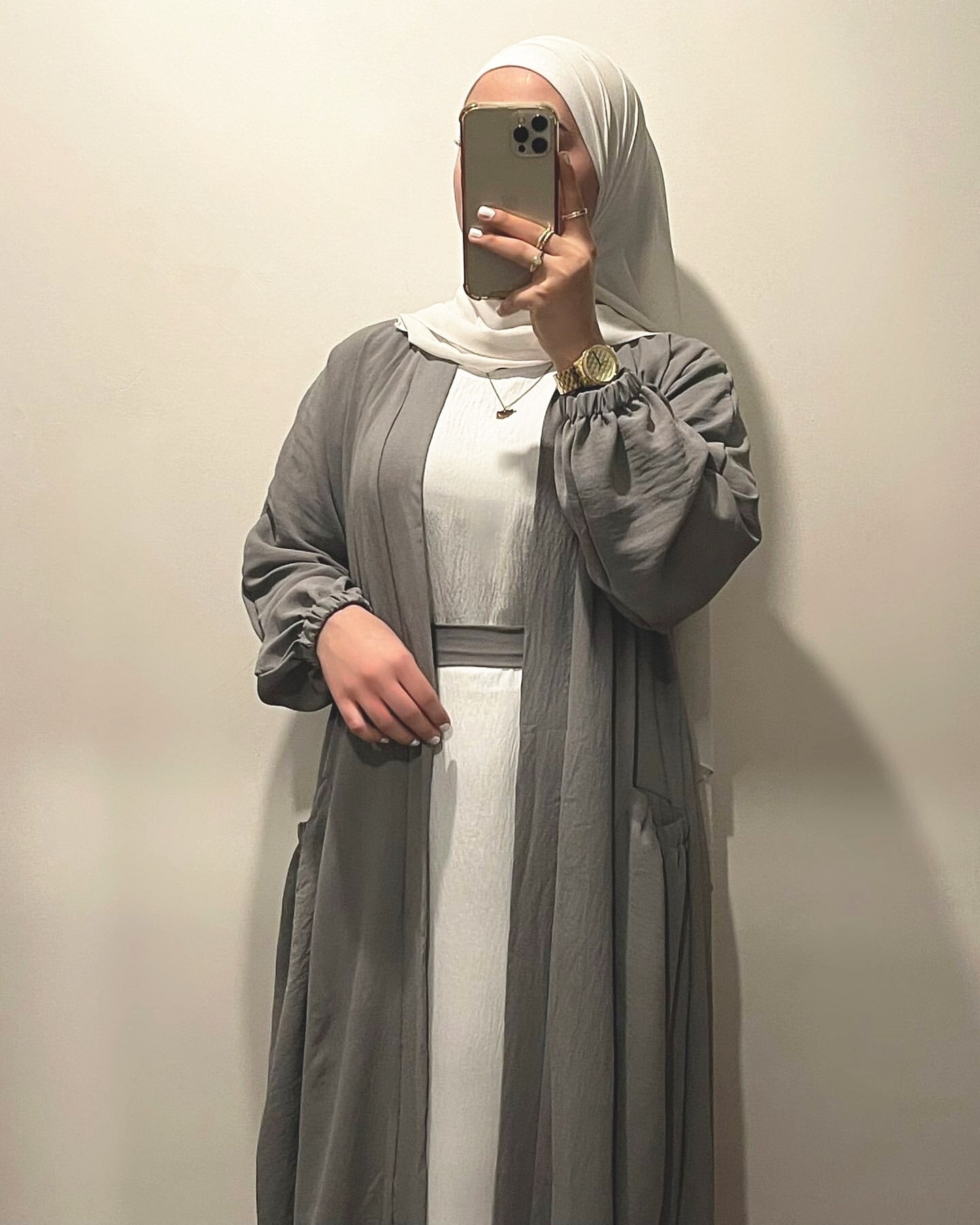 Farah Abaya